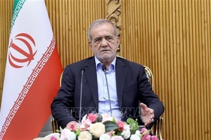 Tổng thống Iran chịu sức ép nội bộ sau tuyên bố muốn đối thoại với Mỹ