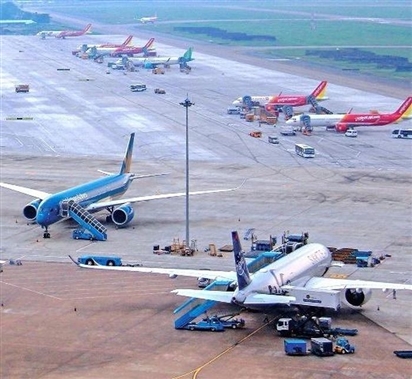 Lùi thời hạn nối lại đường bay đến Trung Quốc