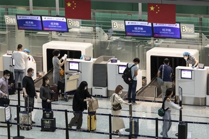 Trung Quốc mở cửa du lịch: Khách quốc tế miễn cách ly, chỉ cần xét nghiệm âm tính