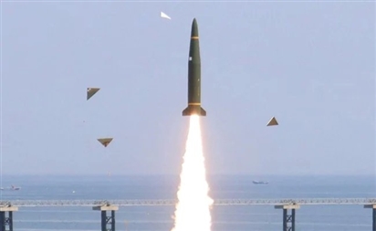 Hàn Quốc phóng tên lửa không đối đất đáp trả Triều Tiên