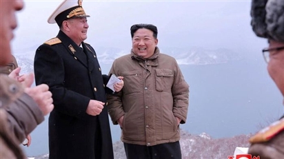 Triều Tiên: Ông Kim Jong-un giám sát vụ thử tên lửa hành trình phóng từ tàu ngầm
