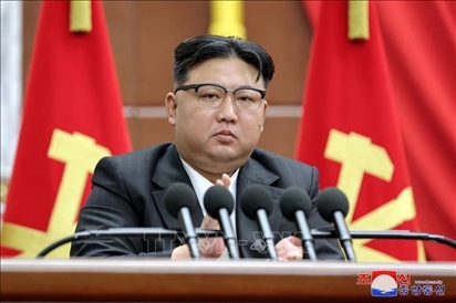 Nhà lãnh đạo Triều Tiên Kim Jong Un gửi điện chia buồn tới Nhật Bản, Iran
