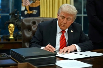 Ông Trump ký lệnh nới lỏng luật cấm các công ty Mỹ hối lộ quan chức nước ngoài