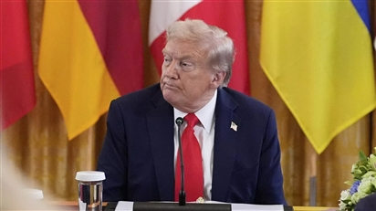 Tổng thống Trump xoay trục chiến lược Ukraina: Trao ''gánh nặng'' giải quyết xung đột sang châu Âu
