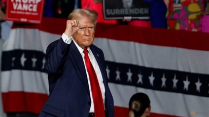 Ông Trump dọa xóa Iran ''khỏi bề mặt Trái đất''