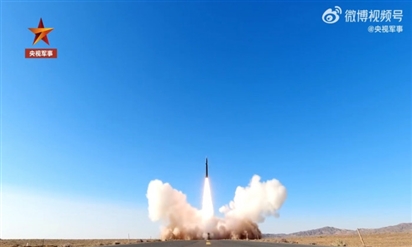 Trung Quốc công bố video phóng tên lửa nghi là loại ''sát thủ tàu sân bay'''