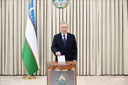 Uzbekistan tiến hành bầu cử tổng thống trước hạn