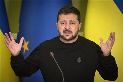 Ông Zelensky đổ lỗi cho ''cả thế giới'' về thất bại của Ukraine ở Kharkov