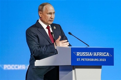 Tổng thống Putin cho rằng Ukraine nên chủ động đàm phán