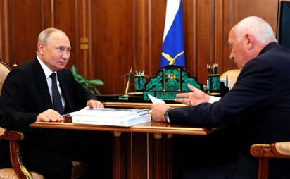 Tổng thống Putin nói Nga cần tăng cường sản xuất các loại vũ khí mới nhất