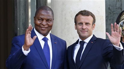 Tổng thống quốc gia châu Phi tuyên bố thẳng thừng với ông Macron về quan hệ với Nga