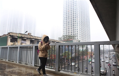 Miền Bắc và Hà Nội tiếp diễn tình trạng ô nhiễm không khí nặng