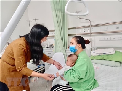 Sức khoẻ 18 trẻ ở Hà Nội bị tiêm nhầm vaccine COVID-19 hiện thế nào?