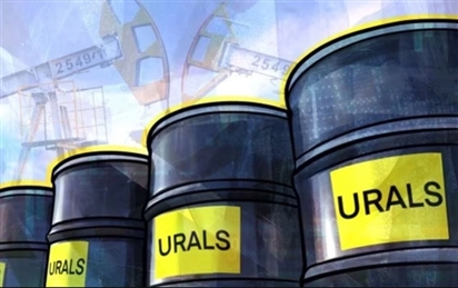 Giá dầu Nga ''vượt lằn ranh đỏ'', Mỹ ''đứng ngồi không yên''
