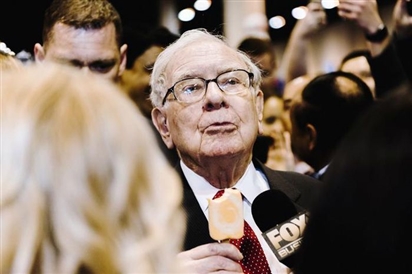 Nhóm tỷ phú giàu nhất thế giới: Nhiều người mất hàng chục tỷ USD từ đầu năm, Warren Buffett vẫn 'kiếm đậm'
