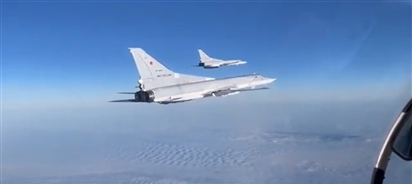 Cặp máy bay ném bom chiến lược Tu-22M3 Nga tuần tra nhiều giờ trên Biển Baltic