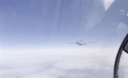 Chiến đấu cơ Nga xua đuổi UAV Mỹ gần Crimea