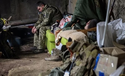 Thiếu đạn dược, lục đục nhân sự, binh lính Ukraine về thế phòng thủ