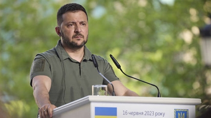 Cựu thủ tướng Ukraine: 'Phương Tây đang sốt sắng tìm người thay ông Zelensky'