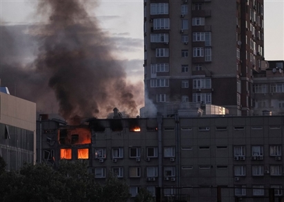 Nổ dữ dội giữa trung tâm Kiev, Ukraine mất 5 máy bay ở Khmelnytsky