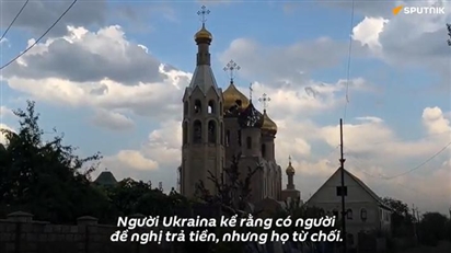 Người dân Ukraina kể rằng thị trưởng đã trả tiền cho lính đánh thuê để pháo kích dân thường