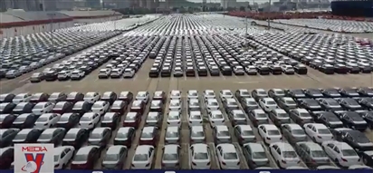 Nga yêu cầu các bộ ngành sử dụng xe ô tô sản xuất trong nước