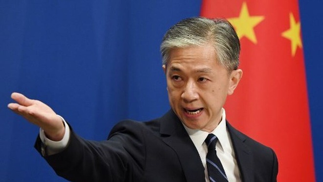 Trung Quốc ''phản pháo'' yêu cầu công bố bệnh án của chuyên gia Vũ Hán