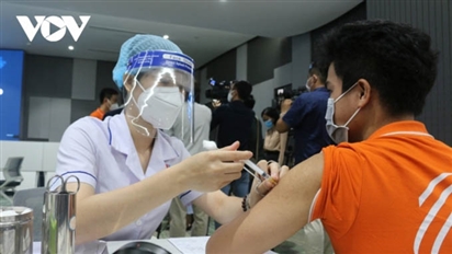 Đối tượng nào được tiêm vaccine Vero Cell của Sinopharm ở Hà Nội?