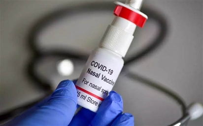 Nga không ghi nhận tác dụng phụ đáng kể nào từ thử nghiệm vaccine Covid-19 dạng xịt mũi
