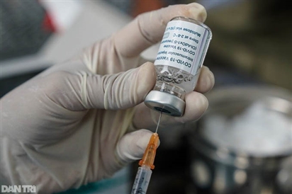 Bộ Y tế báo cáo về đề xuất tiêm vaccine cho học sinh cấp 3