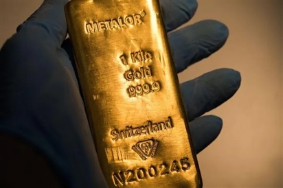 Trung Quốc đẩy mạnh nhập khẩu vàng từ Thụy Sĩ khi giá giảm