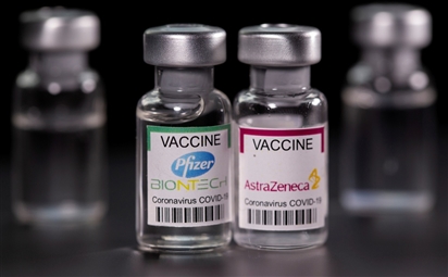 Hiệu quả vắc xin Pfizer và AstraZeneca phai dần như thế nào?