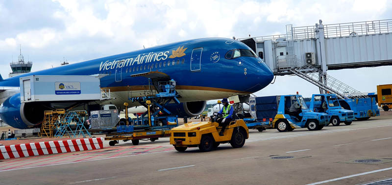 Khách mua vé máy bay Vietnam Airlines được hoàn, đổi do ảnh hưởng dịch COVID-19