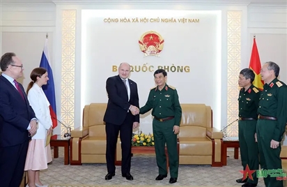 Đại tướng Phan Văn Giang tiếp Bộ trưởng Bộ Tình trạng khẩn cấp Liên bang Nga