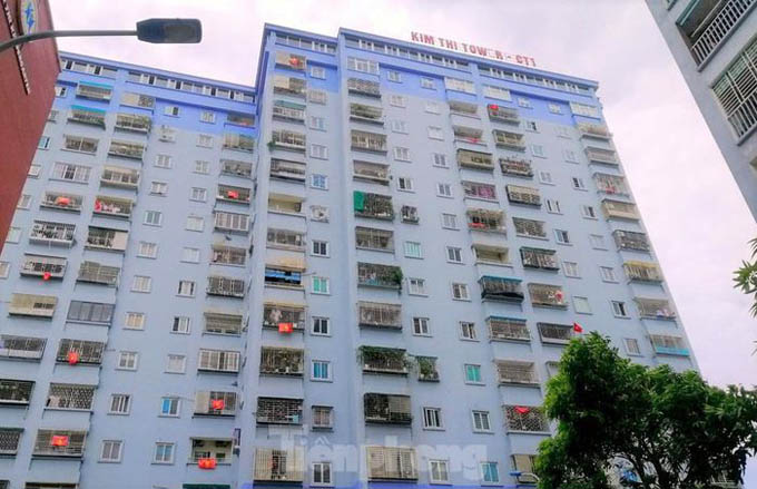 Phong tỏa 2 chung cư ở thành phố Vinh nơi có ca mắc COVID-19 sinh sống