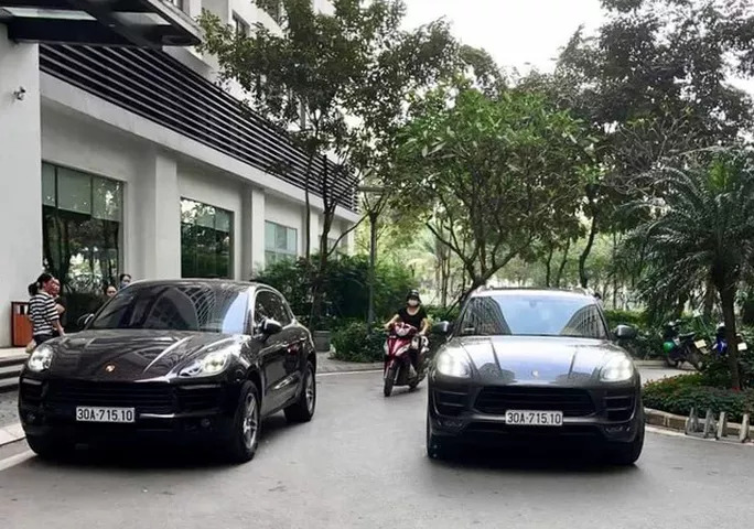 Vụ 2 chiếc xe sang Porsche cùng biển số ''chạm mặt'' nhau: Truy tìm nam tài xế