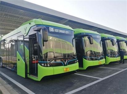 Xe buýt điện VinBus bắt đầu hoạt động ở Hà Nội