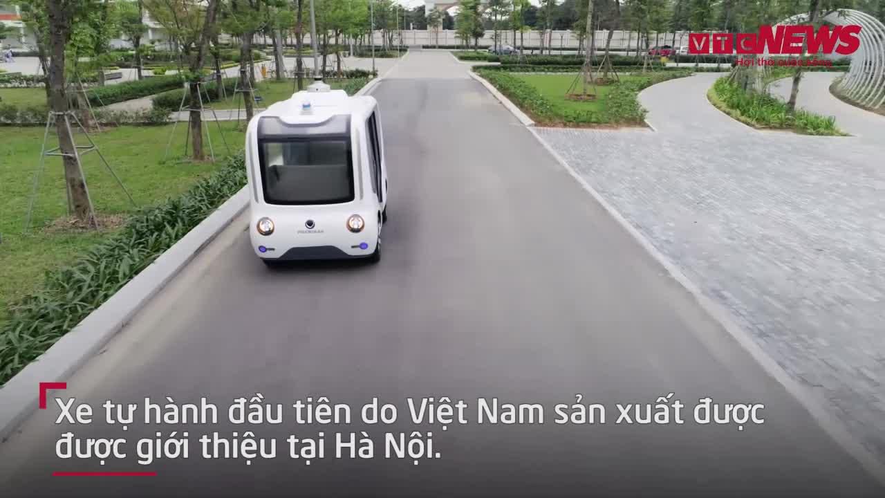 Video: Cận cảnh xe tự hành đầu tiên do Việt Nam sản xuất