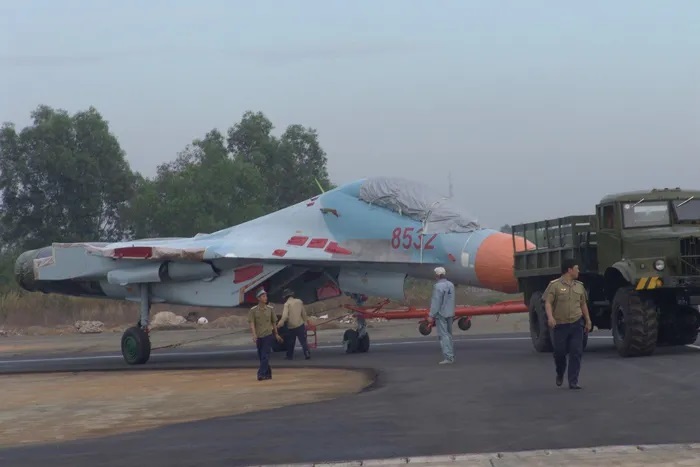 Ảnh hiếm quá trình tiếp nhận Su-30MK2 của không quân Việt Nam 20 năm trước