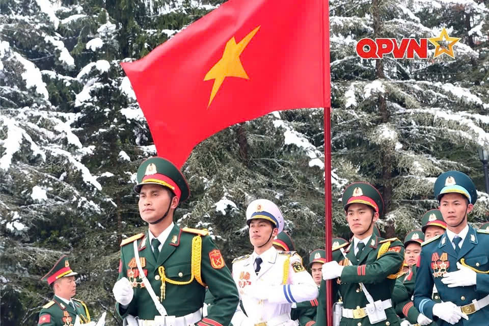 Quân đội Việt Nam đoàn kết, hiệp đồng tham gia duyệt binh trên Quảng trường Đỏ